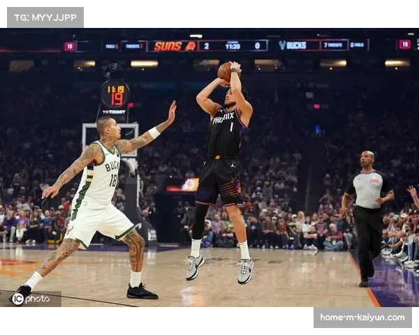 罗林斯24分4篮板3助攻高效得分,雄鹿后场火力输出稳定 罗林斯24分4篮板3助攻高效得分,雄鹿后场火力输出稳定